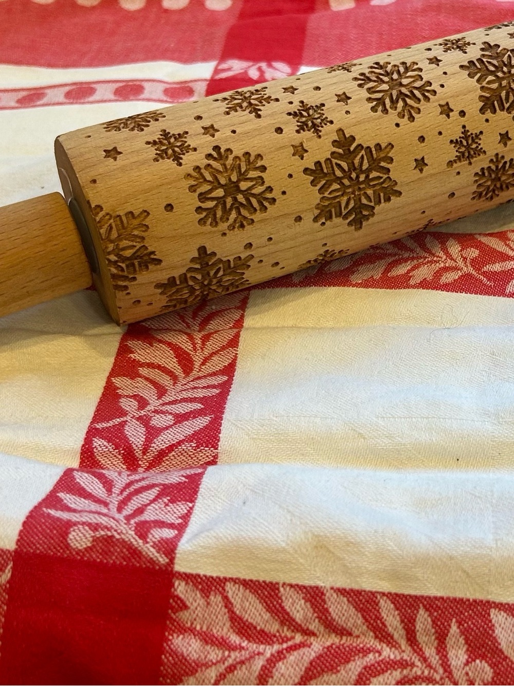 Snowflake embossed rolling Pin - Picture 6 of 9